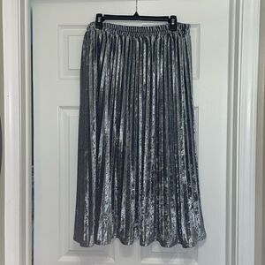 ModCloth Silver Crushed Velvet Pleated Midi Skirt